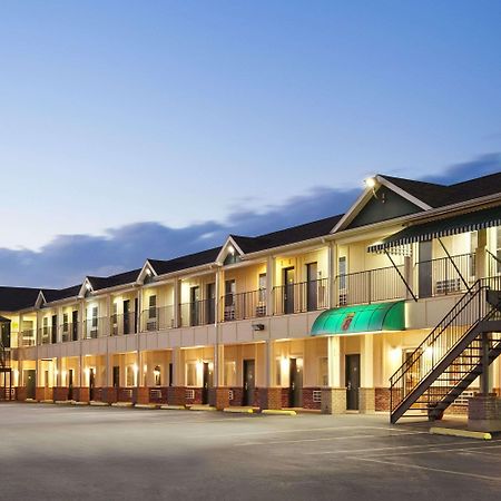 Super 8 By Wyndham Mifflinville Near Bloomsburg Exterior foto