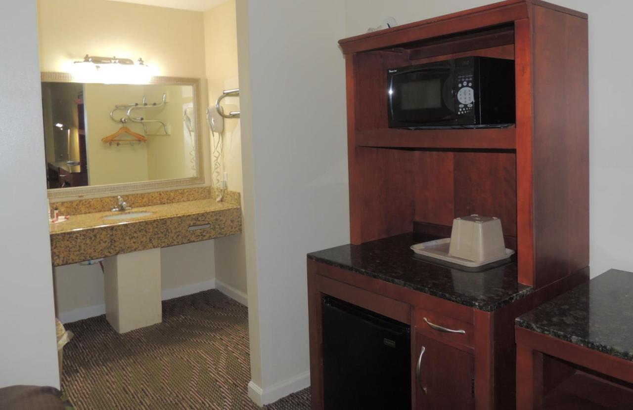 Super 8 By Wyndham Mifflinville Near Bloomsburg Exterior foto